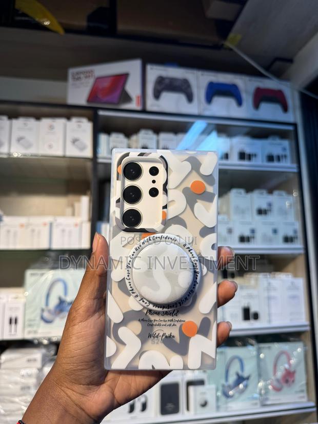 Samsung Galaxy S24 Ultra Geometric Graffiti Shockproof Magsafe Case - thumbnail 2