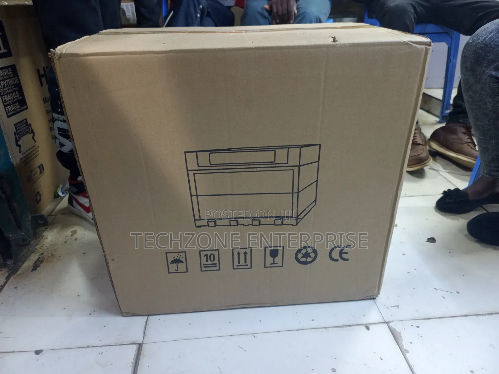 128 Egg. Ac/Dc Solar Automatic Incubators Preserve Heat