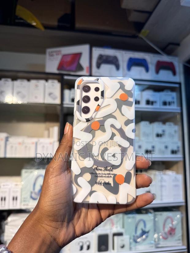 Paika Shield Case Graffiti Pattern With Magsafe for Samsung Galaxy S25 - thumbnail 2