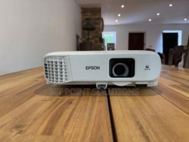 Epson Eb-992f Wireless Collaboration Display Projector 4000lumens - thumbnail 3