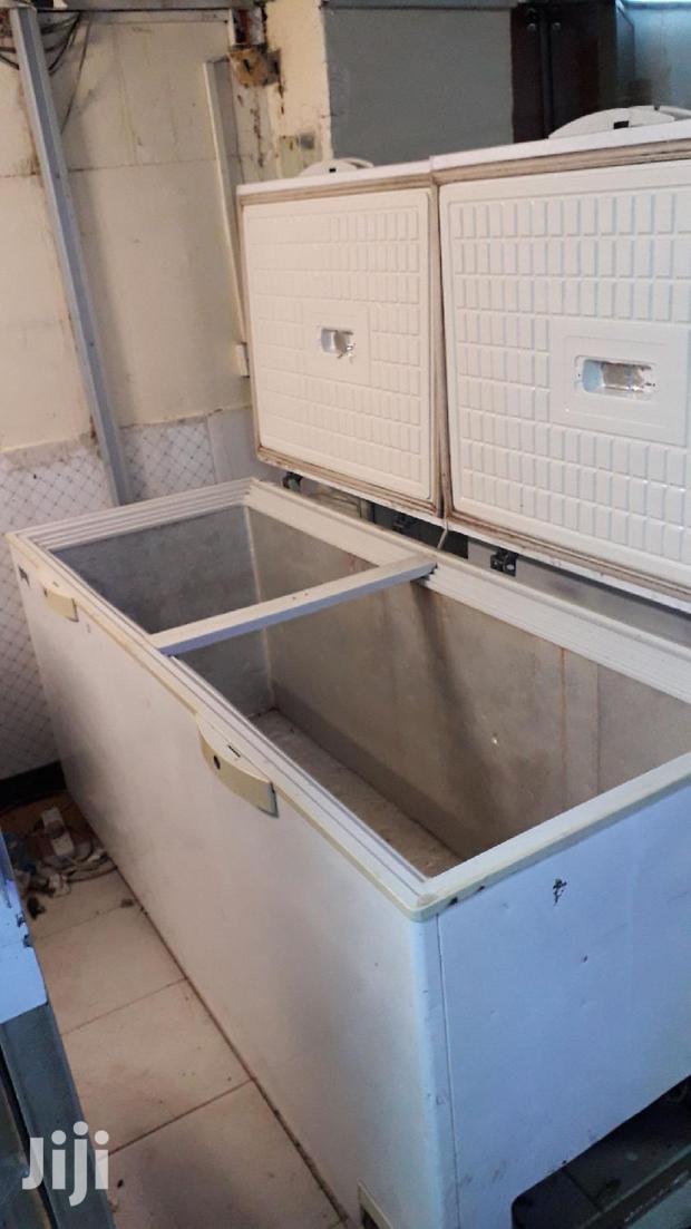 Ex Uk Deep Freezer 600 Litres