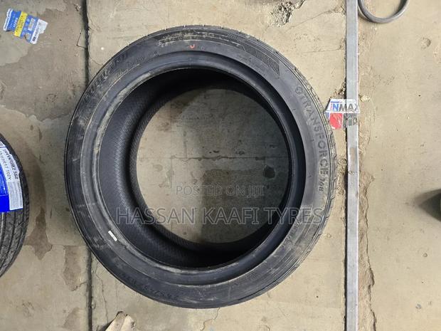 245/45r19 Goodard Tyre - thumbnail 3