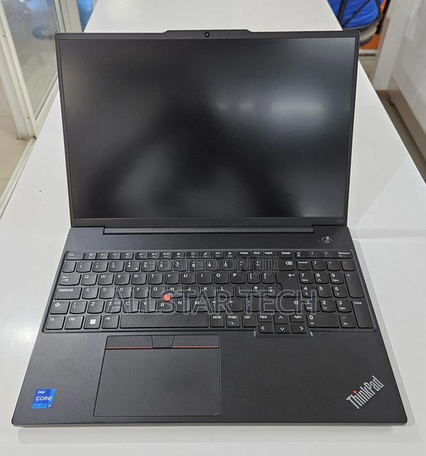 Laptop Lenovo Thinkpad E16 G1 8GB Intel Core I7 SSD 512GB - main view