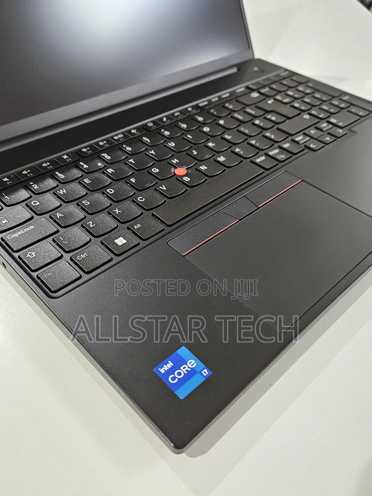 Laptop Lenovo Thinkpad E16 G1 8GB Intel Core I7 SSD 512GB