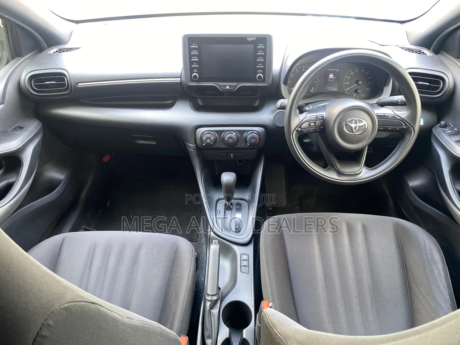 Toyota Yaris 2019 Silver