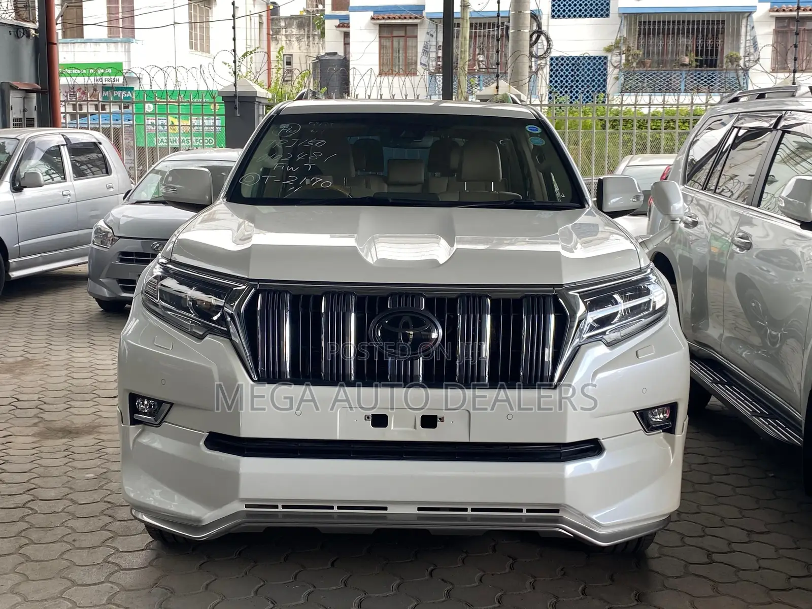 Toyota Land Cruiser Prado 2.7 2018 White