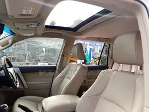 Toyota Land Cruiser Prado 2.7 2018 White