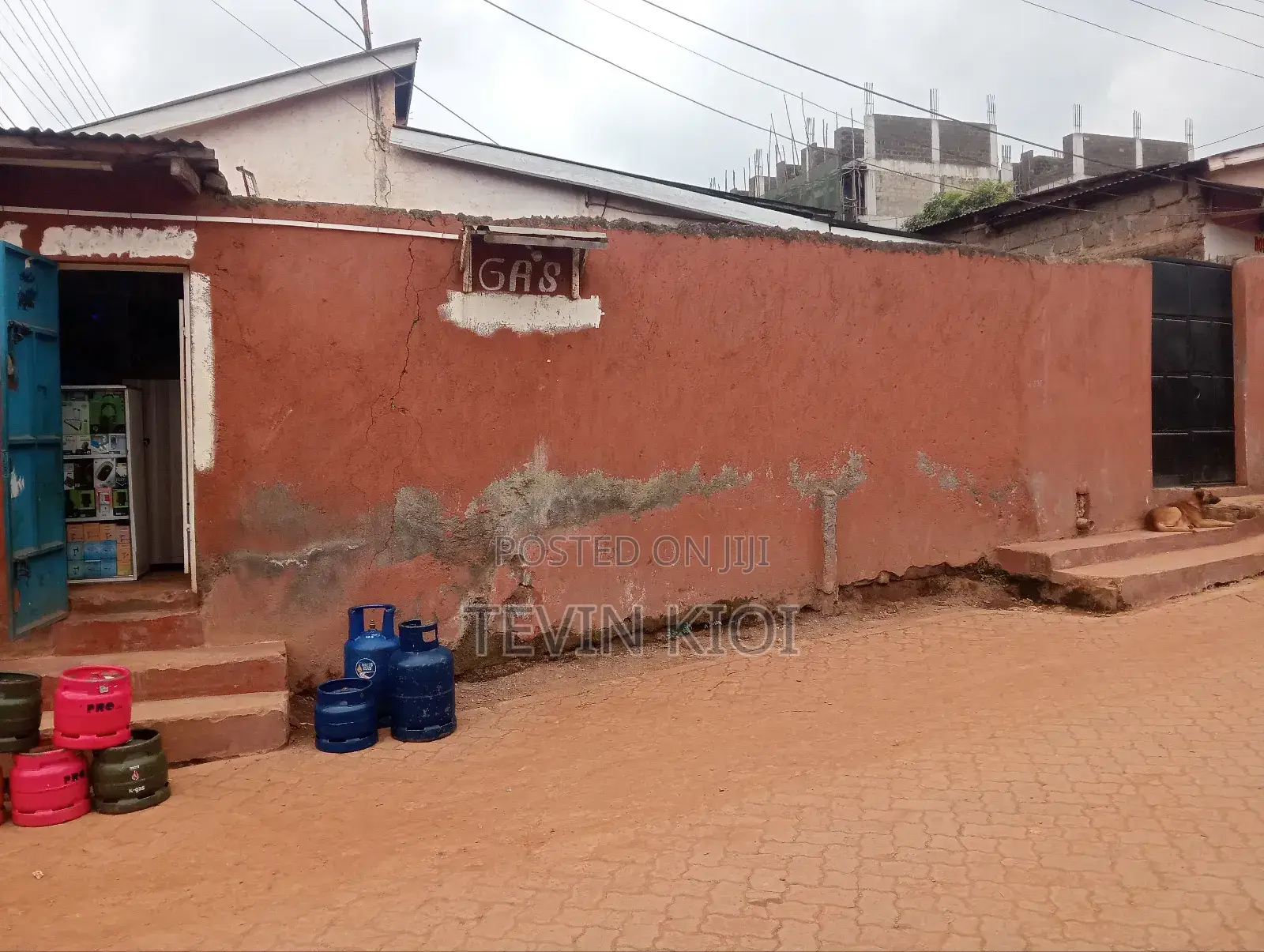 40*80 Plot for Sale in Ruaka Town.