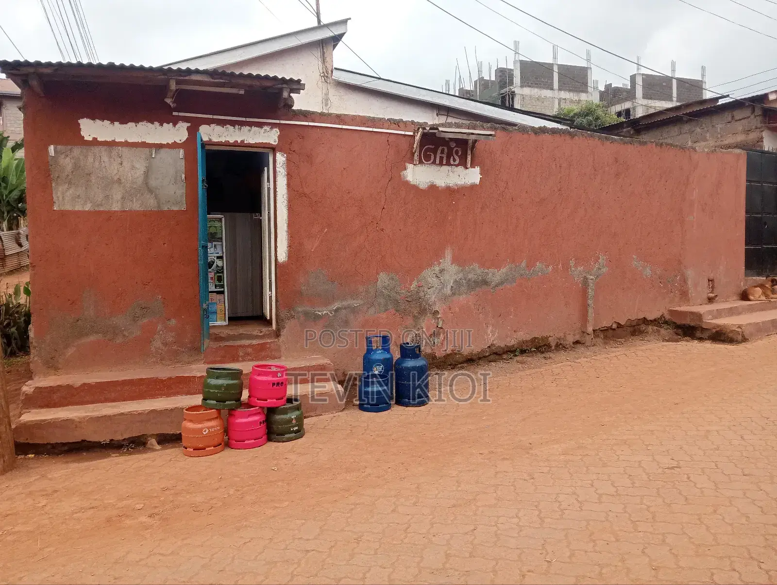 40*80 Plot for Sale in Ruaka Town.