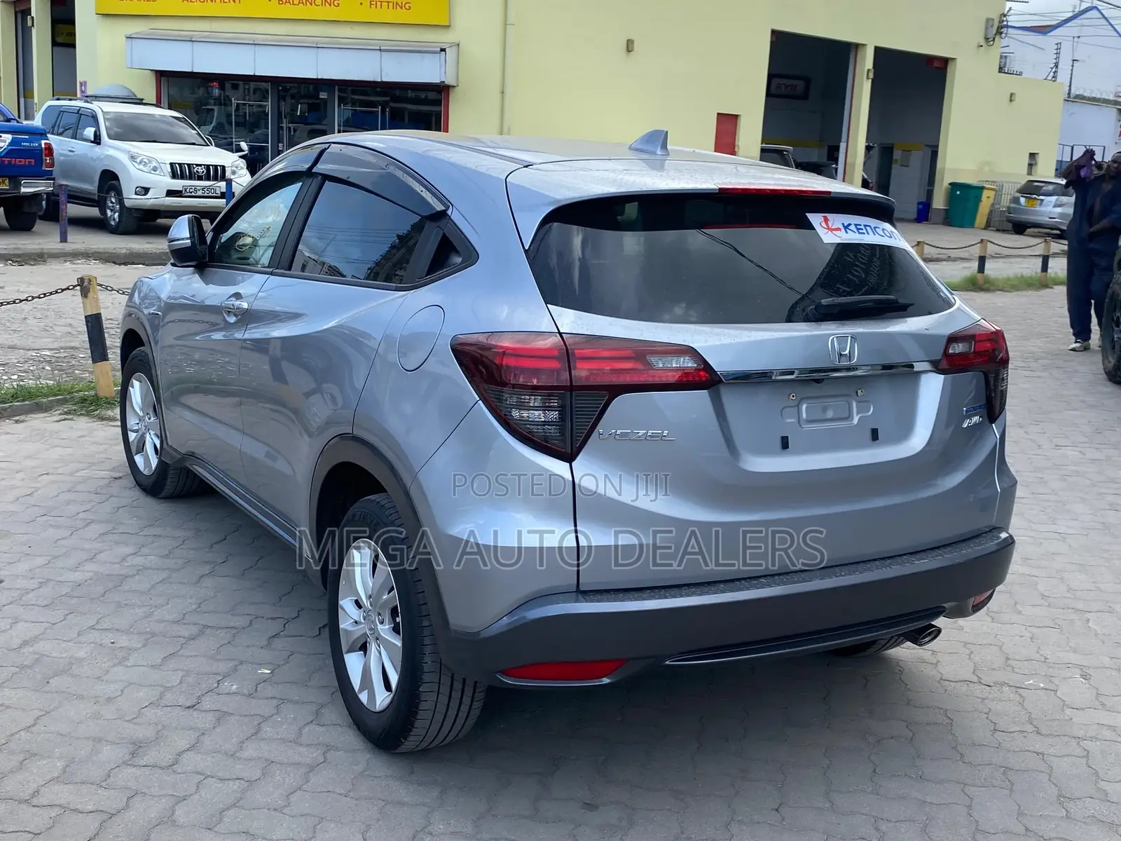 Honda Vezel 2018 Silver