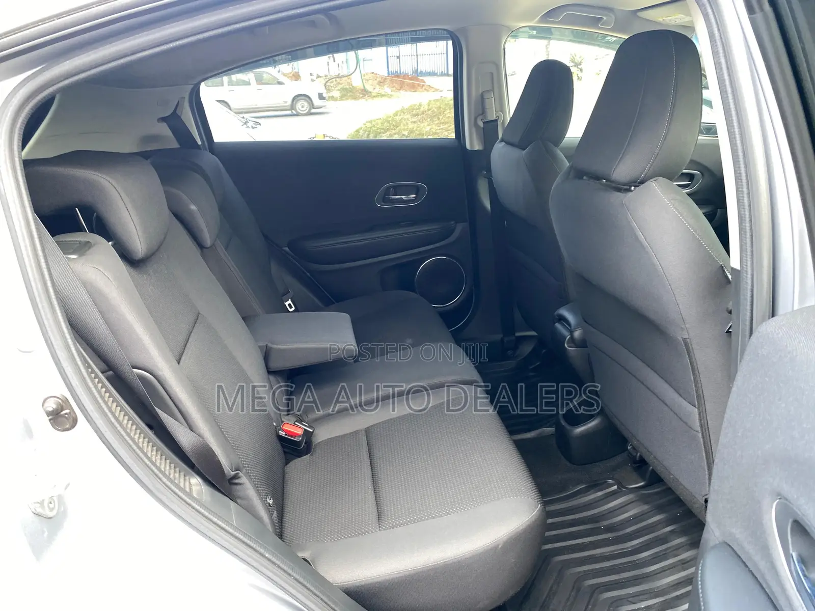 Honda Vezel 2018 Silver