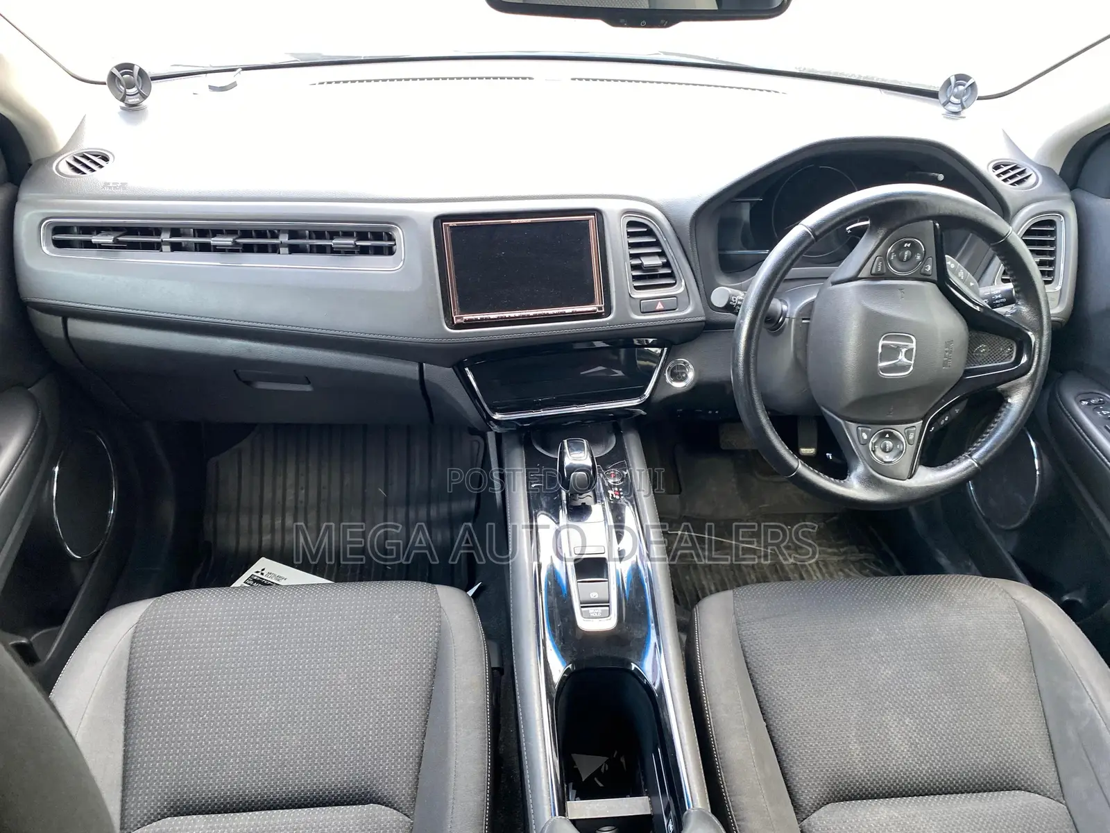 Honda Vezel 2018 Silver