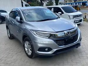 Honda Vezel 2018 Silver