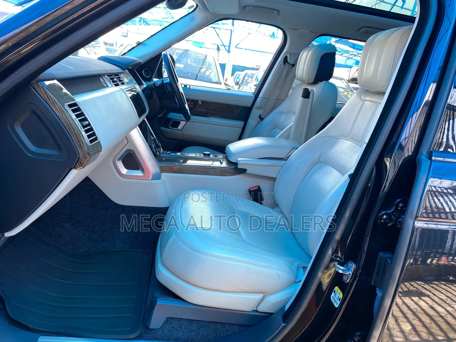 Land Rover Range Rover Vogue 2018 Black
