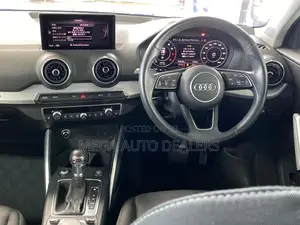 Audi Q2 2019 Blue