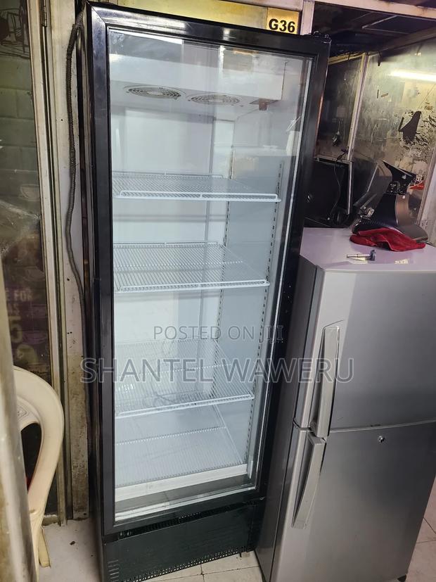 400litres With 4 Tray Newly Used Display Refrigerator - main view
