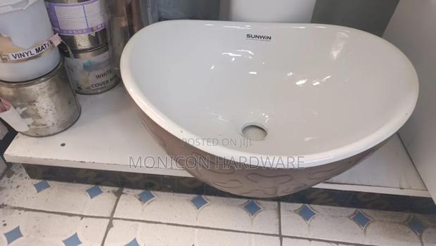 Sink Countertop (Brown and White)