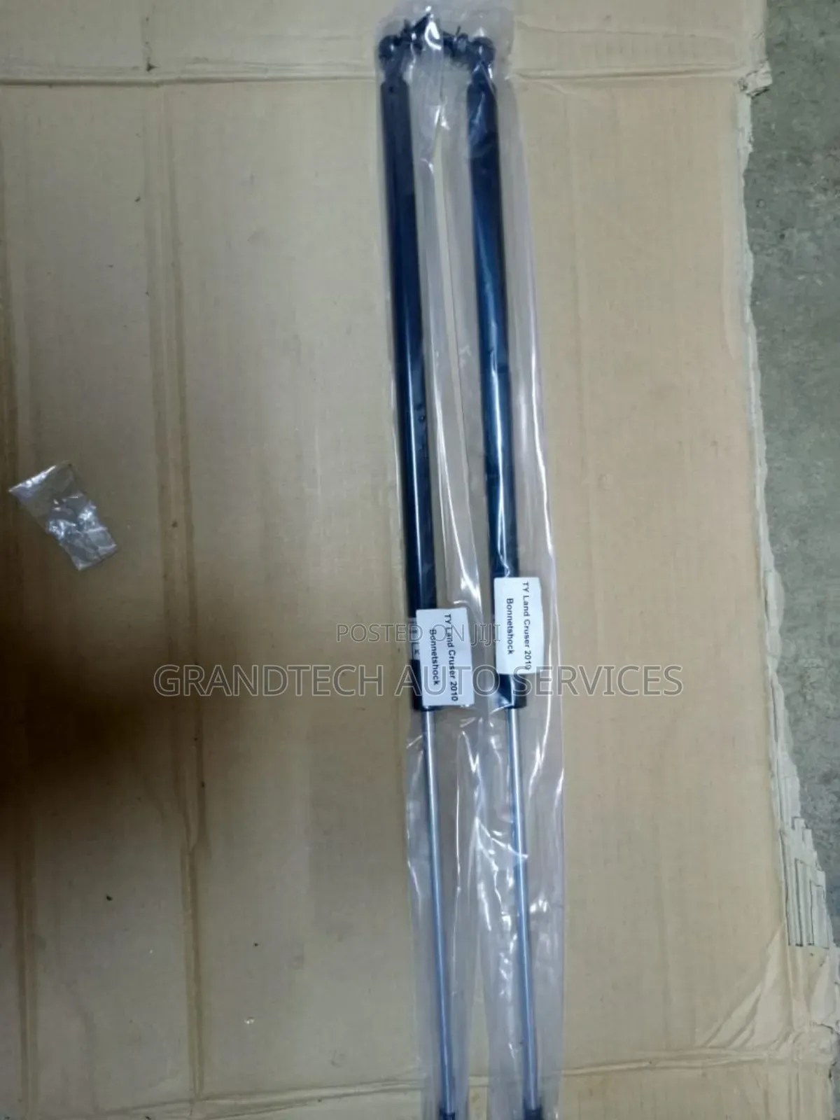 Prado J150  Bonnet  Shocks
