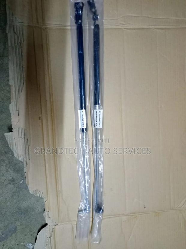 Toyota   Starlet  Ep82 Boot Shocks