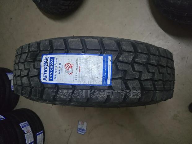 265/70r19.5 Petromax Tyre