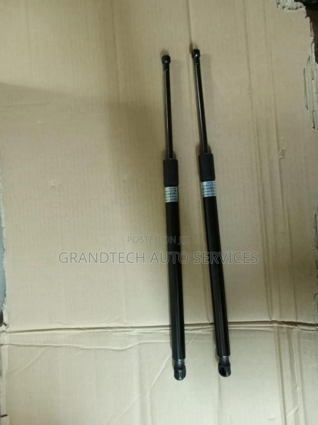 Toyota  Mark X Kyb Boot Shocks - main view