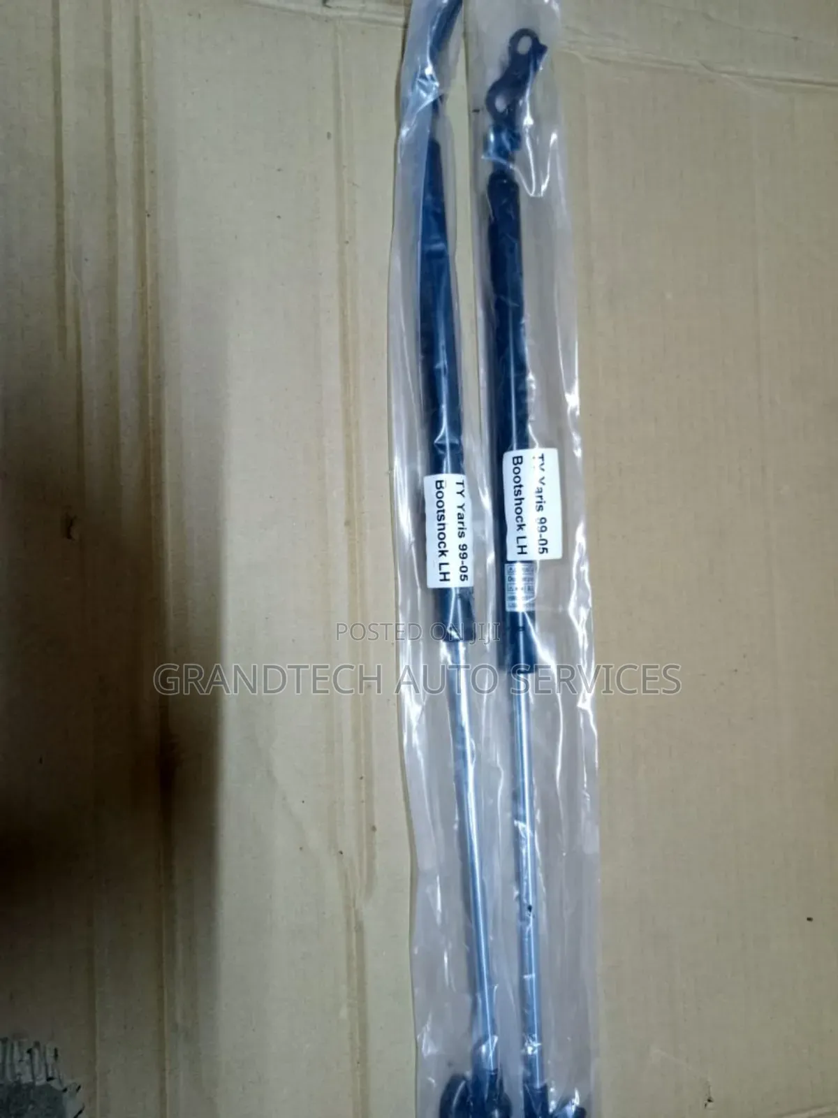 Vitz/Yaris 1999-2018 Boot  Shocks