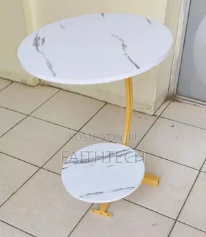 *Classy Table With Marble Effect