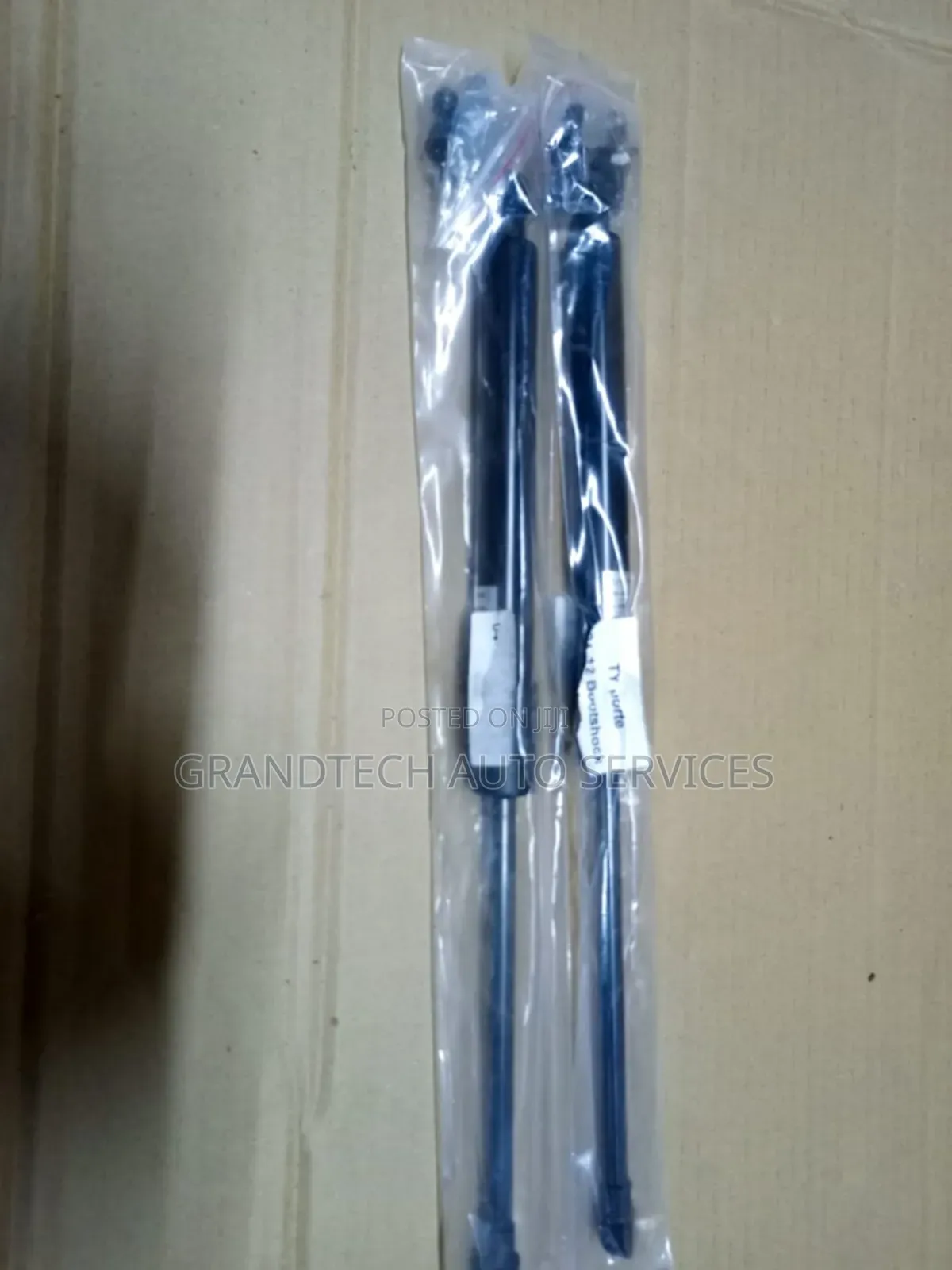 Toyota Porte Boot Shocks