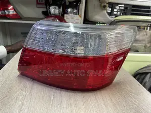 Ex-Japan Toyota Premio 260 Taillights