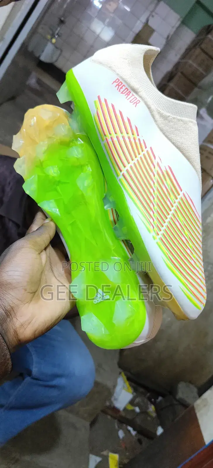 Predator Laceless Soccer Boots Size 40 -45