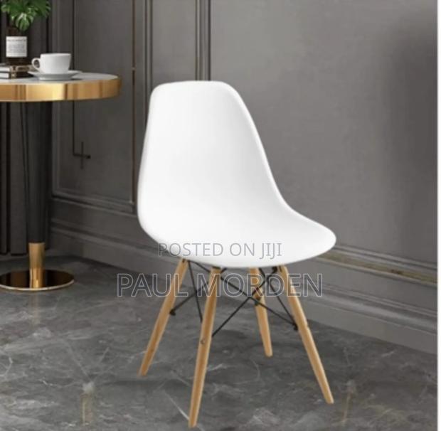 Dining Plastic Seat With Wooden Legs
