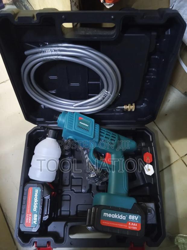 88v Meakida Car Wash - main view