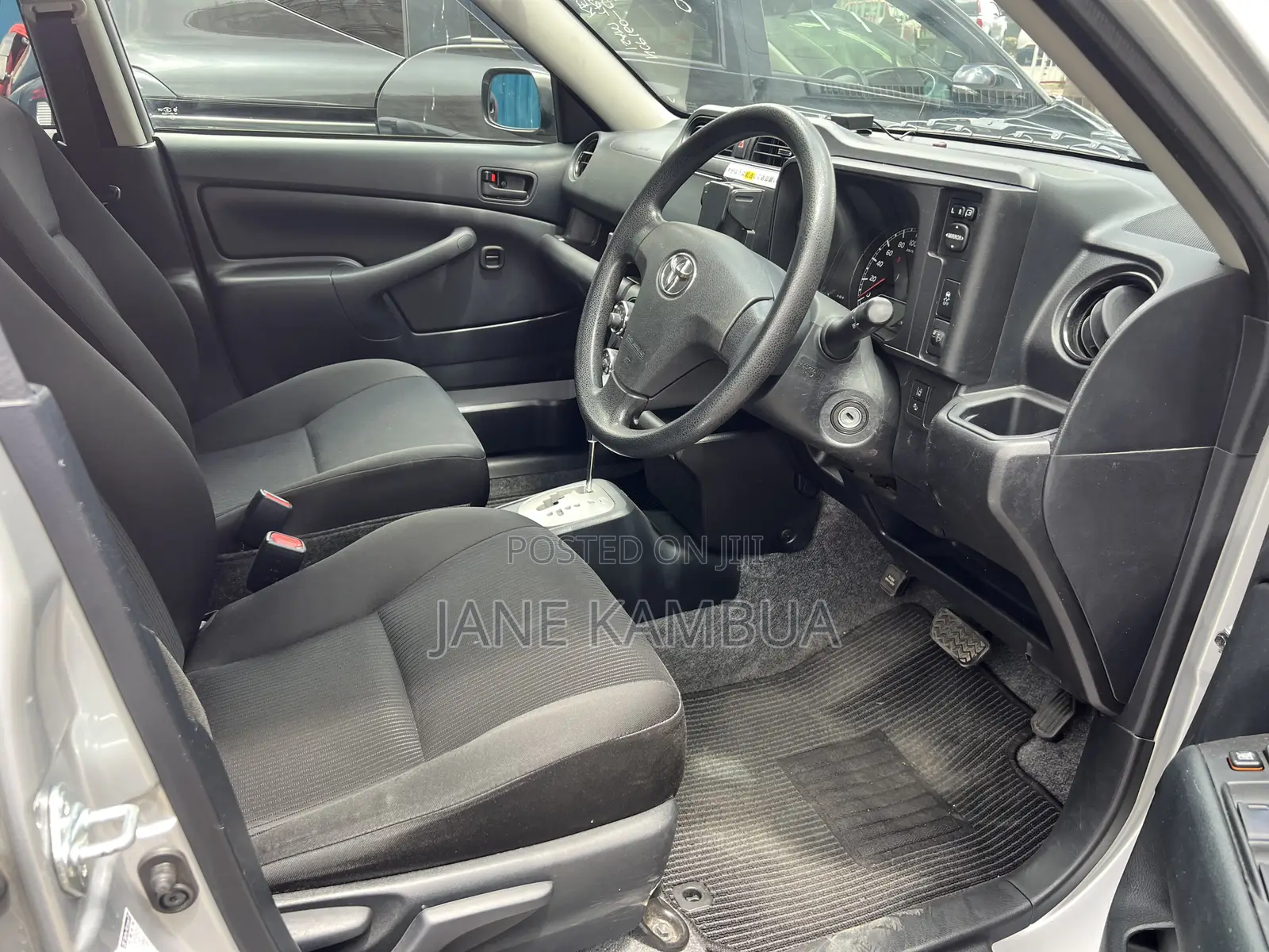 Toyota Probox 1.5 DX 2WD 2019 Silver