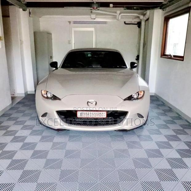 Protective Garage Mat – Easy to Clean, Anti-Oil Durable 