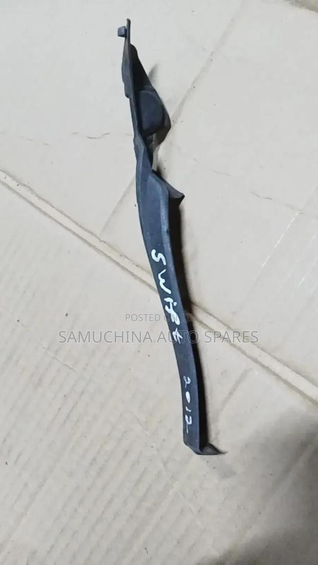 Windscreen Finisher Suzuki Swift