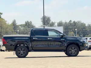 Toyota Hilux 2020 Black