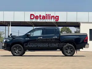 Toyota Hilux 2020 Black