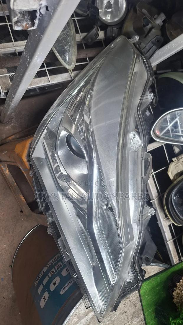 Toyota Vitz Headlight 2017/2018/2019 - thumbnail 2