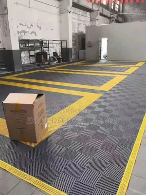 Anti-Slip Garage Floor Mat 40x40cm Strong Grip, Oil-Proof Washable