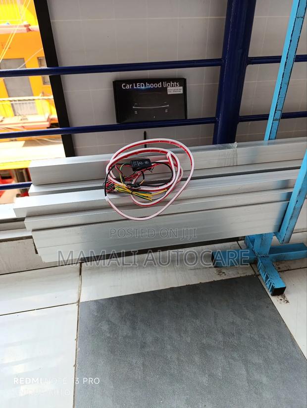 Car Bonnet Led Light 1.8m With Flowing Indicator Effect