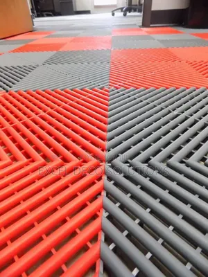 Garage Safety Mat 40x40cm – Anti-Slip, Oil Resistant