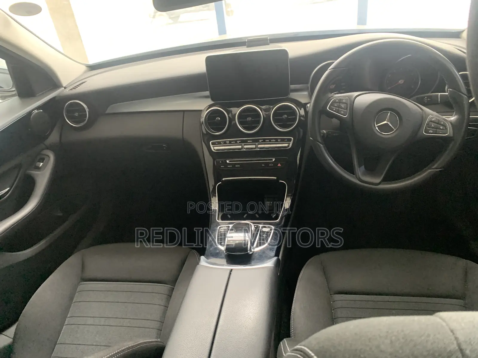Mercedes-Benz C180 2018 Silver