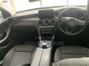 Mercedes-Benz C180 2018 Silver