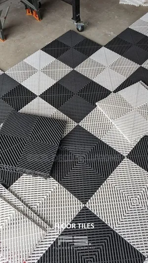 Premium Garage Floor Mat 40x40cm – Oil-Proof, Non-Slip Easy Clean