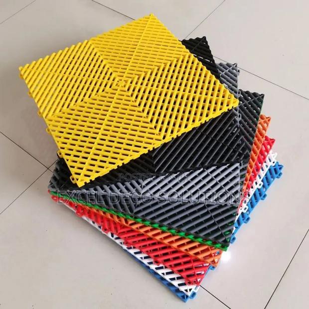Premium Garage Flooring Solution 40x40cm Non-Slip Heavy-Duty