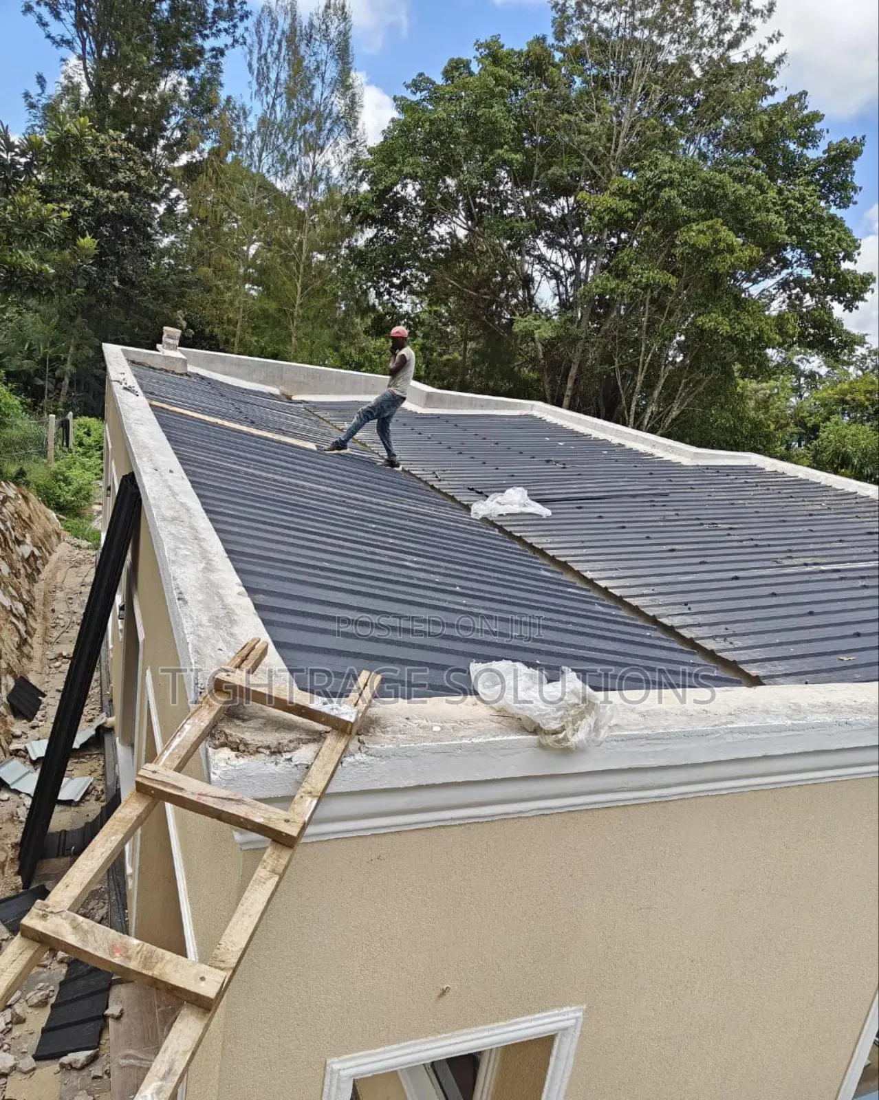 Hidden Roof Waterproofing – Long-Lasting Leak Protection!