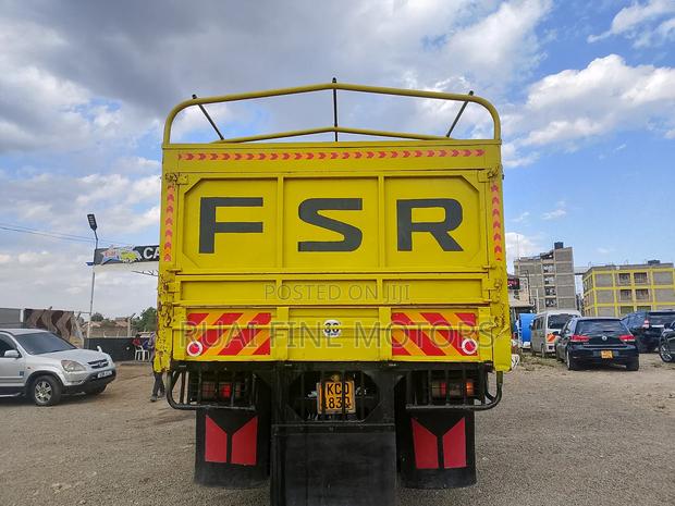 Isuzu FSR With Heavy Duty Body - thumbnail 5