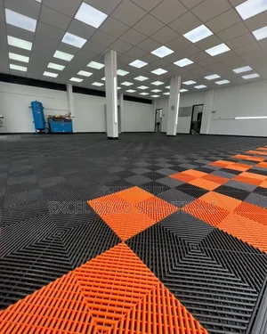 Professional Garage Flooring 40x40cm – Easy to Install Wash 