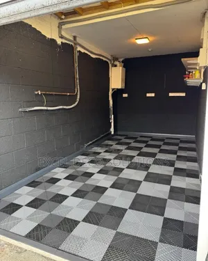 Oil Proof Garage Mat 40x40cm – Heavy-Duty, Washable Durable 