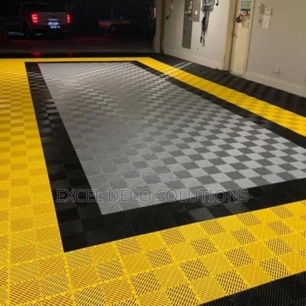 Garage Safety Flooring 40x40cm – Waterproof, Strong Easy Clean 